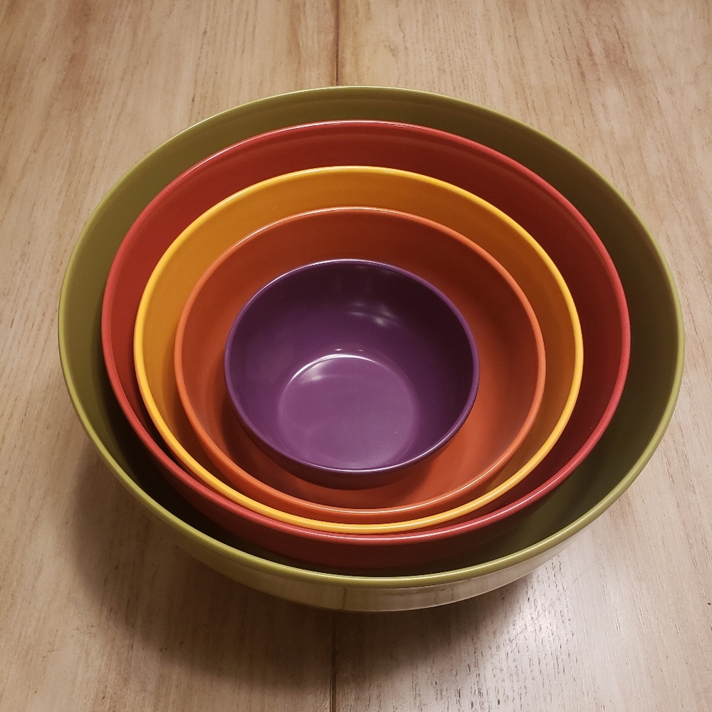 Michael Graves nesting mixing bowls